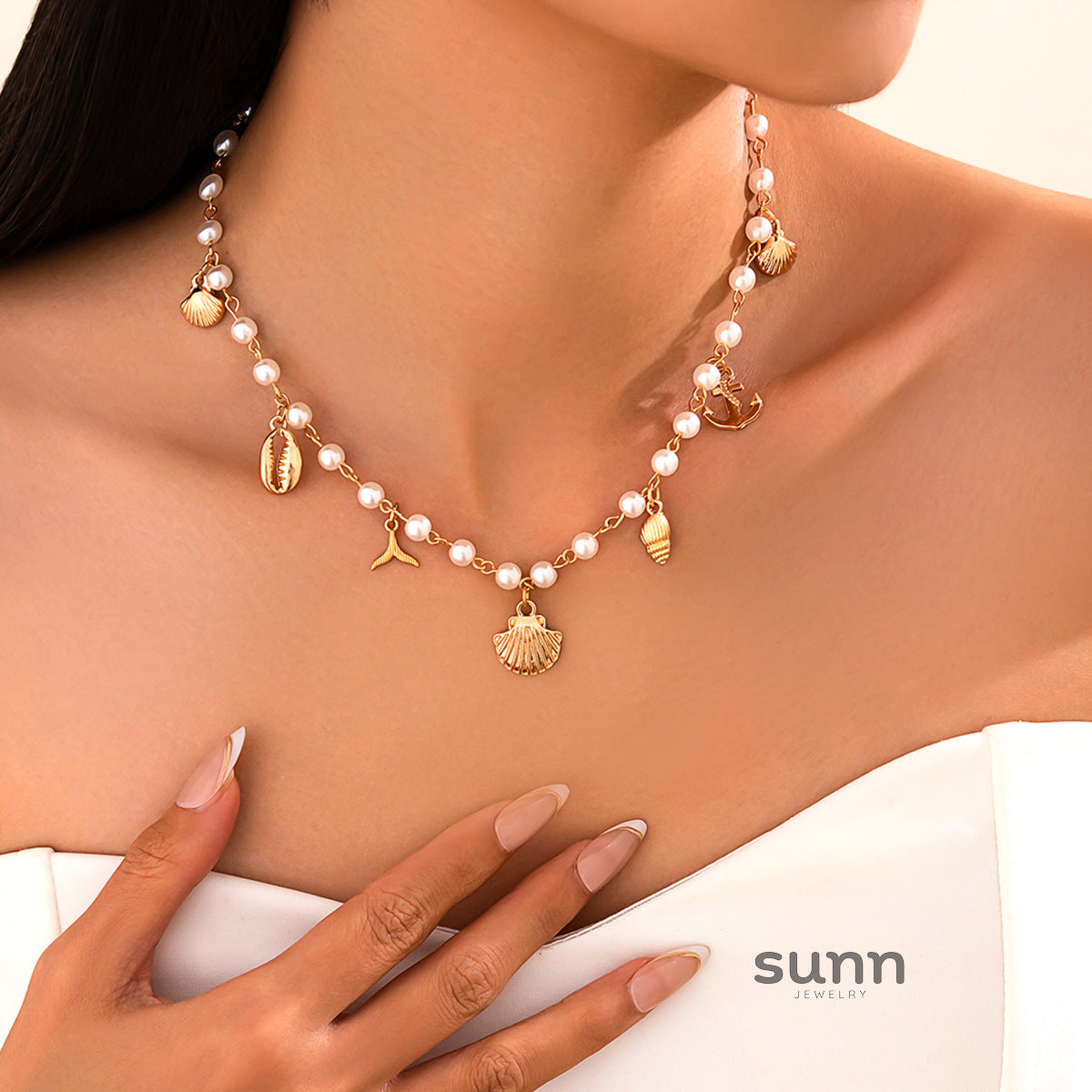 Luciana Layered Pendant Necklace [5HDJF741]
