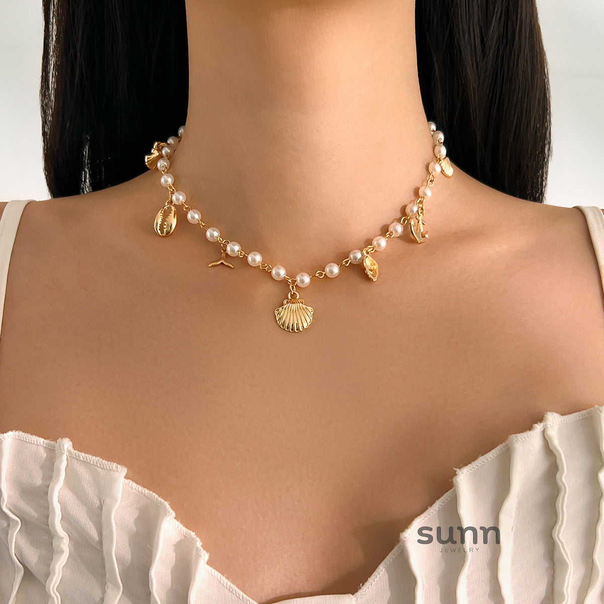 Luciana Layered Pendant Necklace [9U34RADY]
