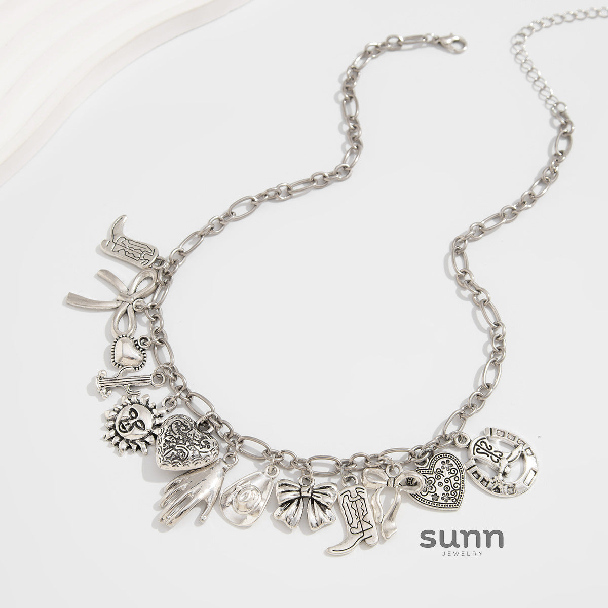 Luciana Layered Pendant Necklace [MXGTPFOA]