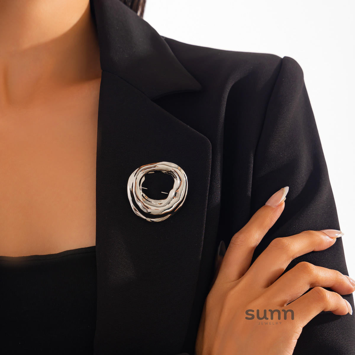 Lucianna Molten Metal Brooch [LP8F53Z7]
