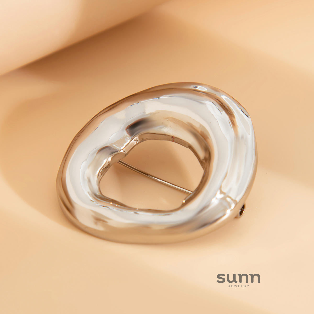 Lucianna Molten Metal Brooch [3E1K6SF3]