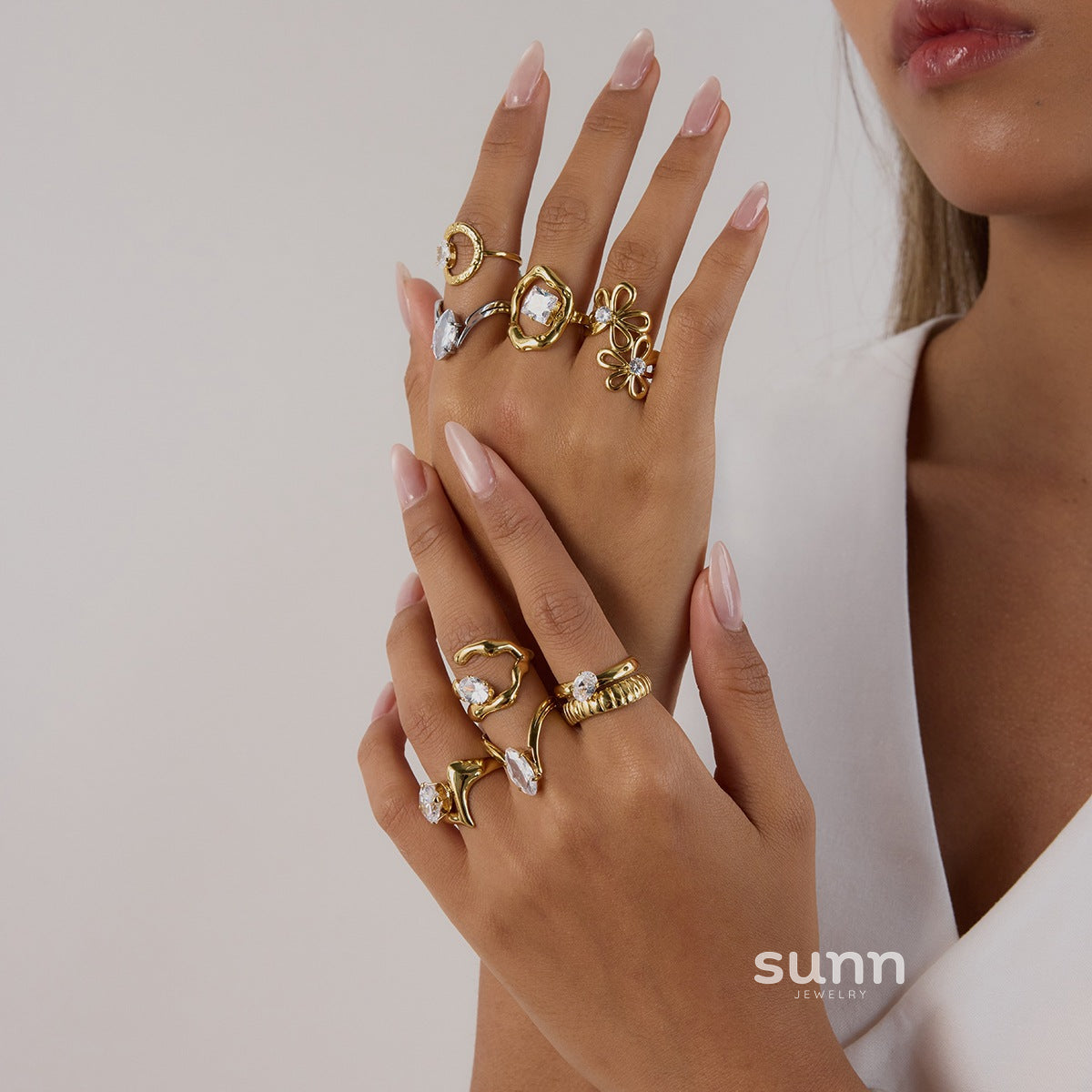 Lucille Elegant Zircon Ring [XIN3JS3G]