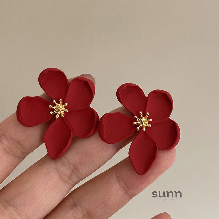 Lucinda Floral Drop Earrings [17EIB8G6]