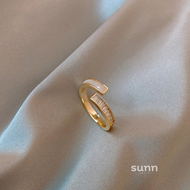 Lucy Delicate Adjustable Gold Ring [VG7S22ME]
