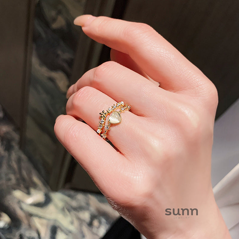 Lucy Delicate Adjustable Gold Ring [E1AHL24X]