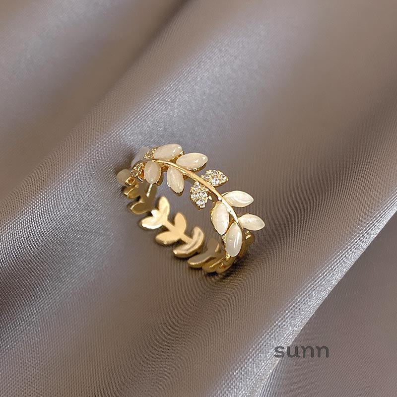 Lucy Delicate Adjustable Gold Ring [0L94MP5O]