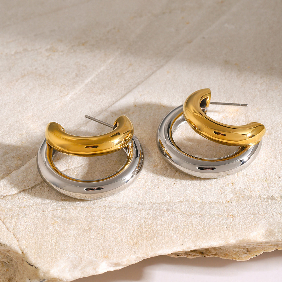 Lumen C-Shaped Hoop Earrings [SCO0T8IW]