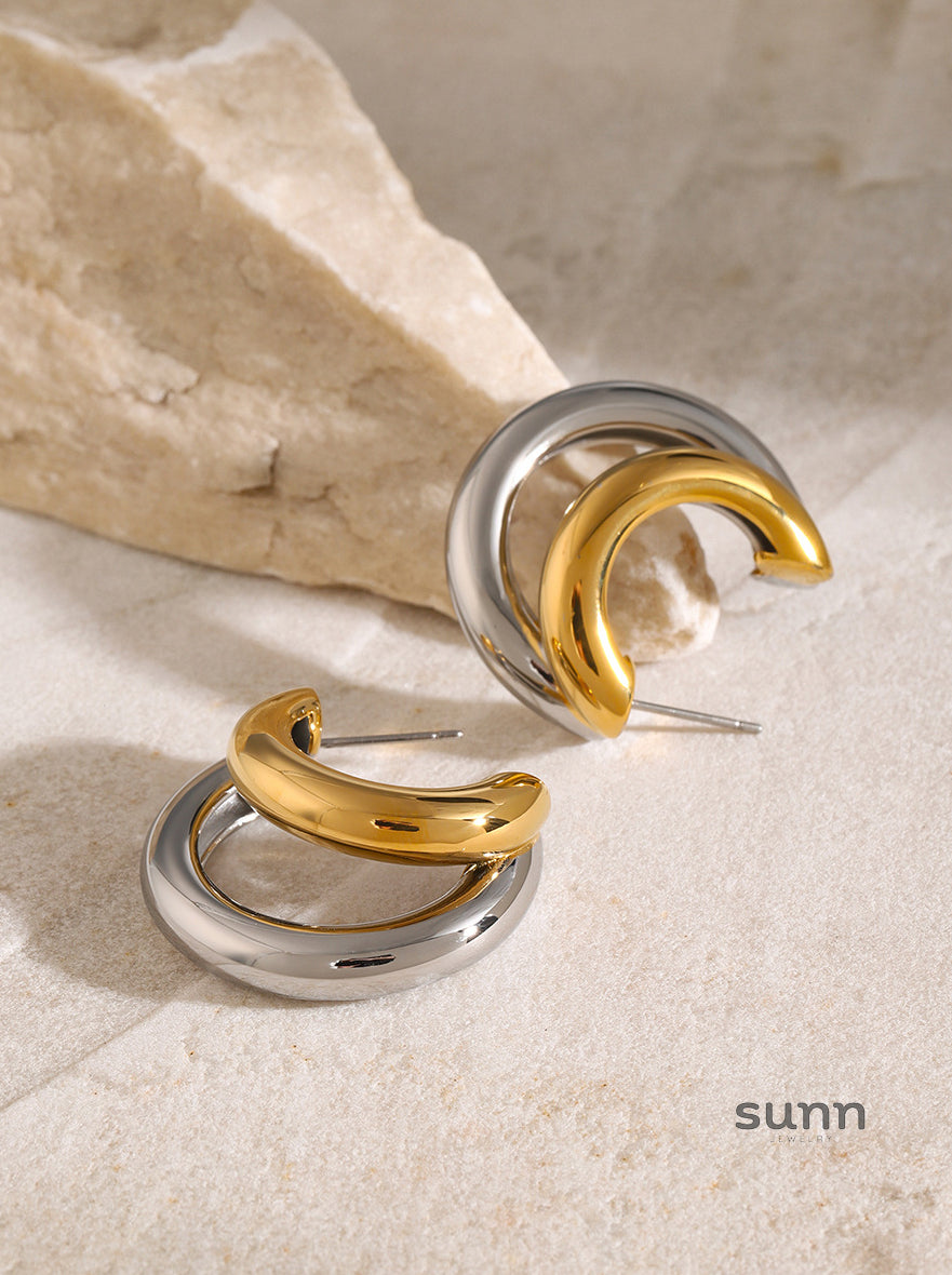 Lumen C-Shaped Hoop Earrings [LY5TDNRT]