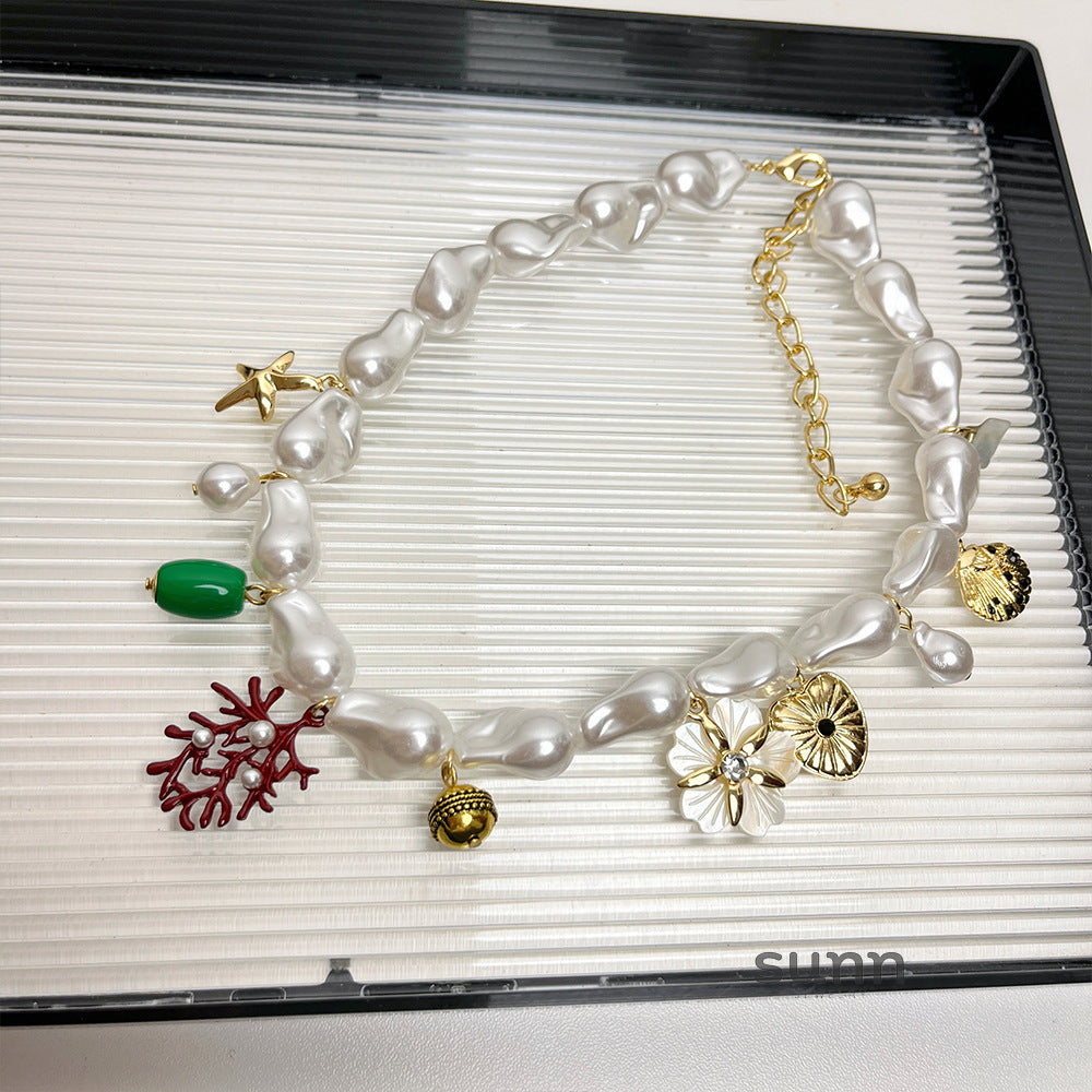 Lundyn Coral Pearl Necklace [R6KRT9A5]