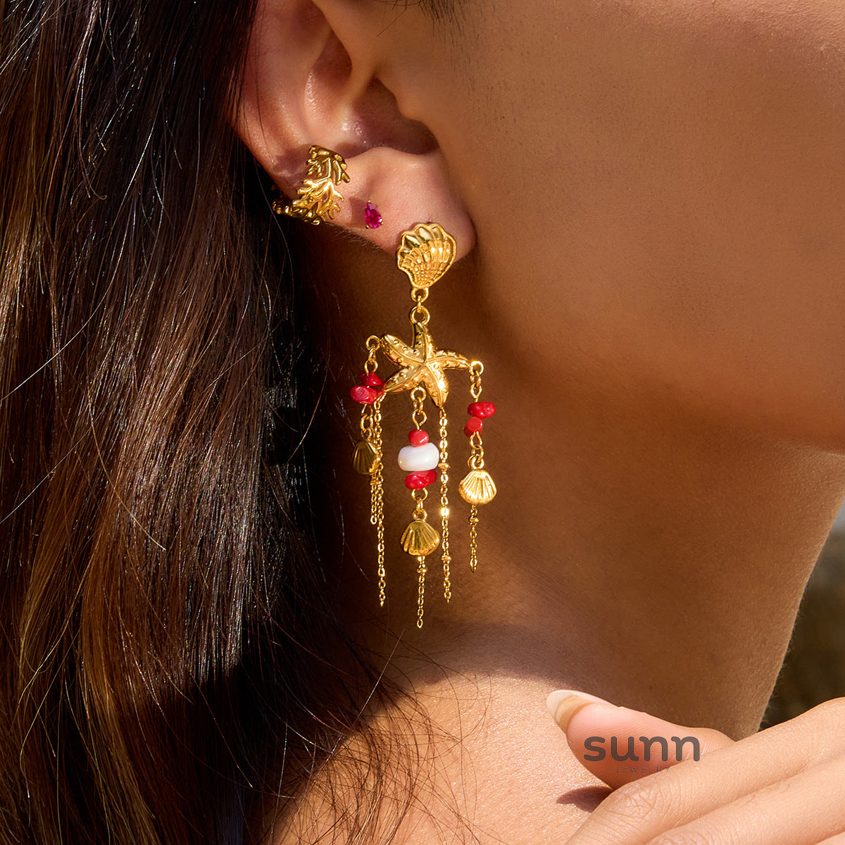 Lundyn Sculpted Conch Earrings [BZE7K0Z6]