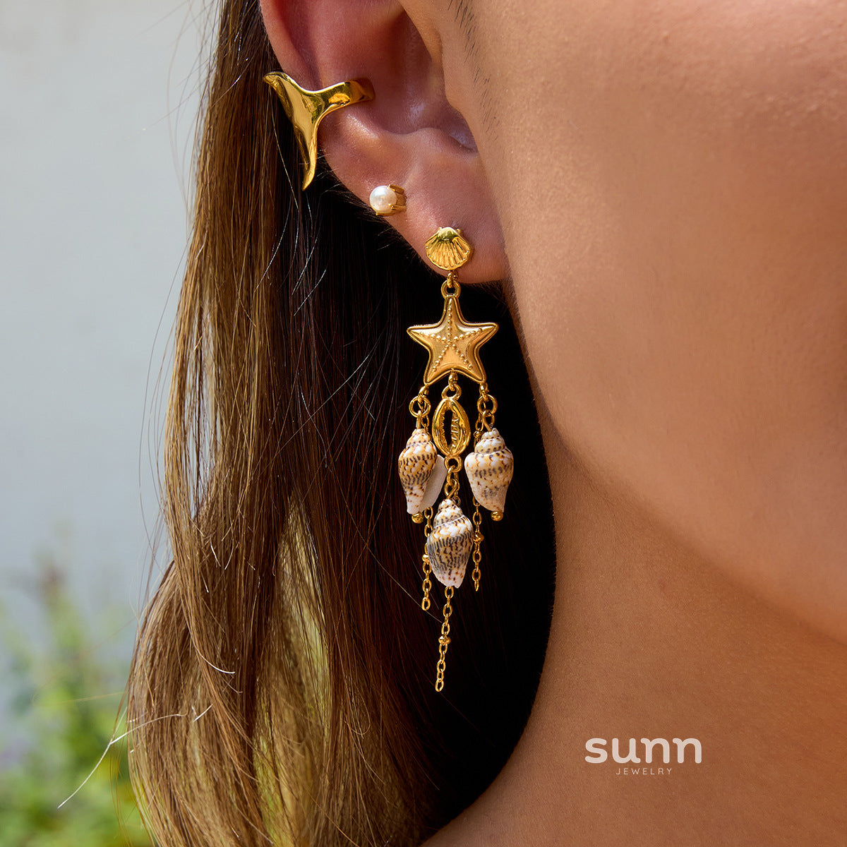 Lundyn Sculpted Conch Earrings [3NXRBG5V]