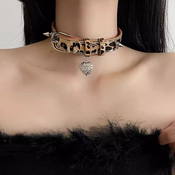 Lux Leopard Heart Choker [YCMHES7P]