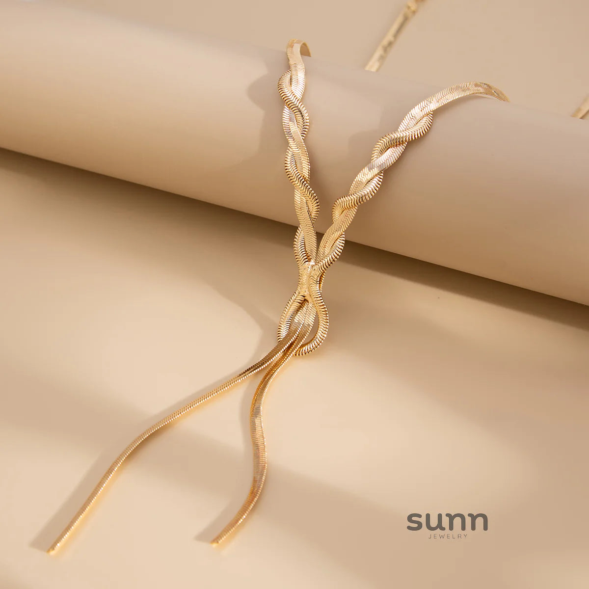 Luzmaria Herringbone Chain Necklace