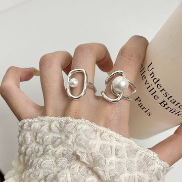Lyanna Geometric Pearl Ring [YTWCR6RS]