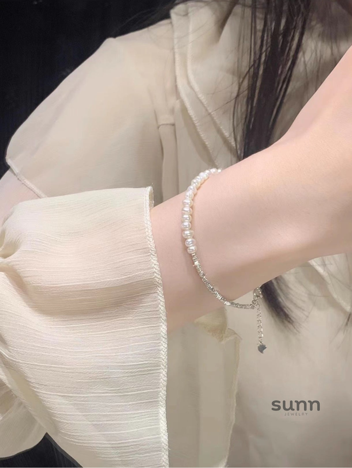 Lylah Broken Silver Pearl Bracelet [EFD9BDYG]