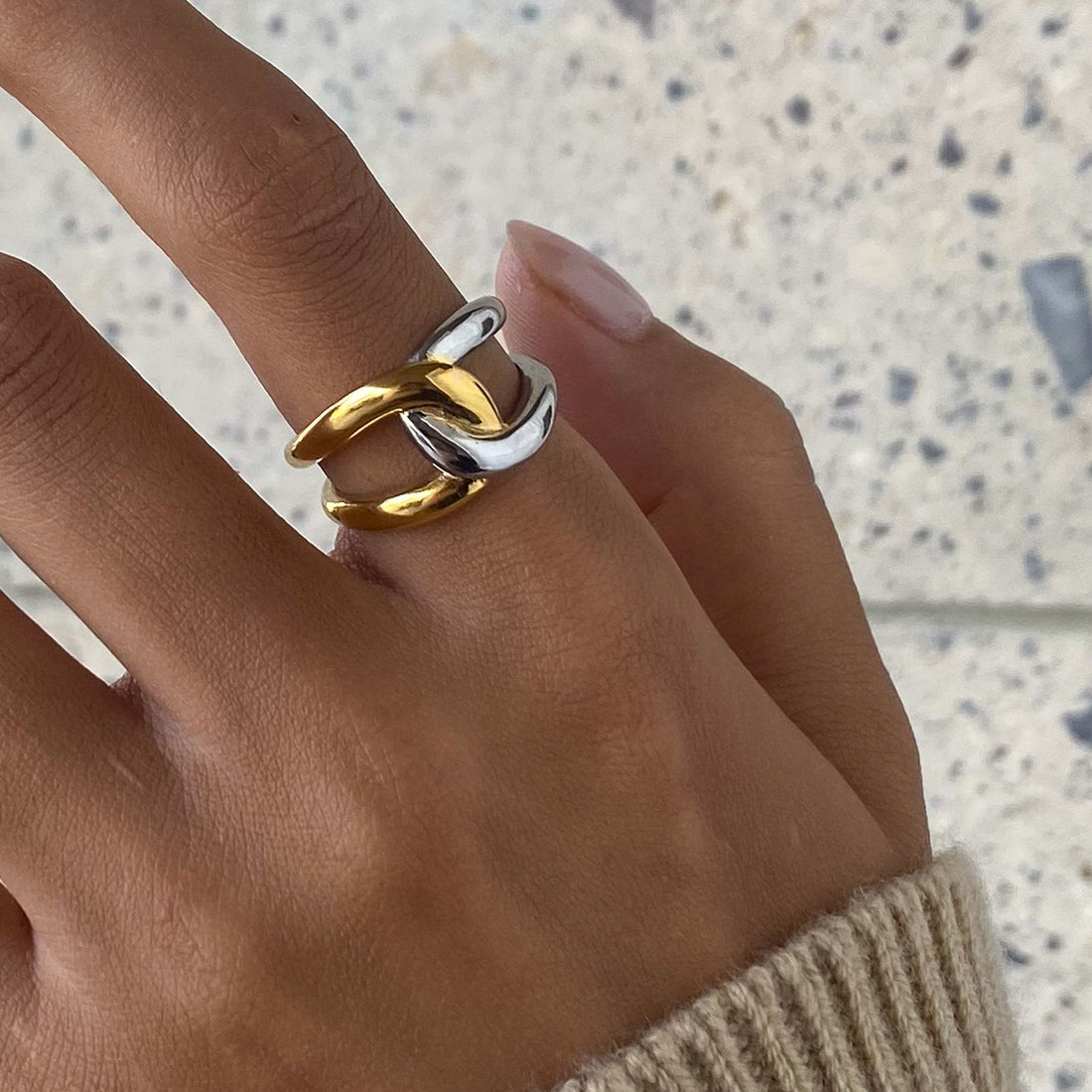 Lyliana Cross Statement Ring [3TWLV2A9]
