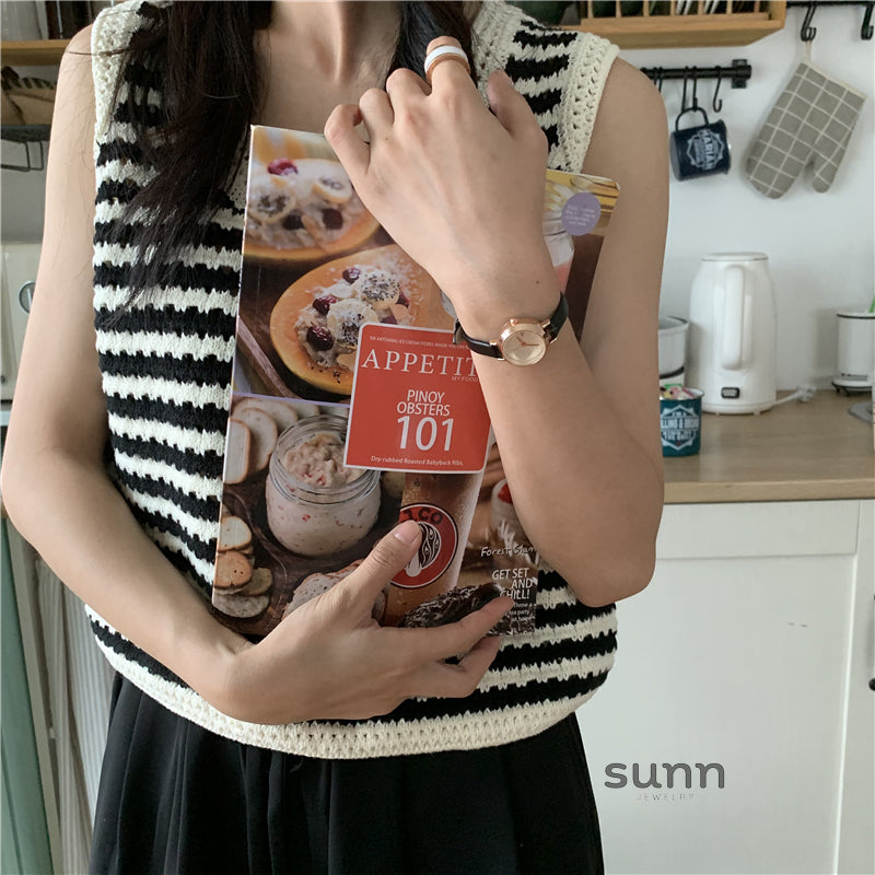 Lynden Retro Petite Leather Watch [KO1Y3ZYW]