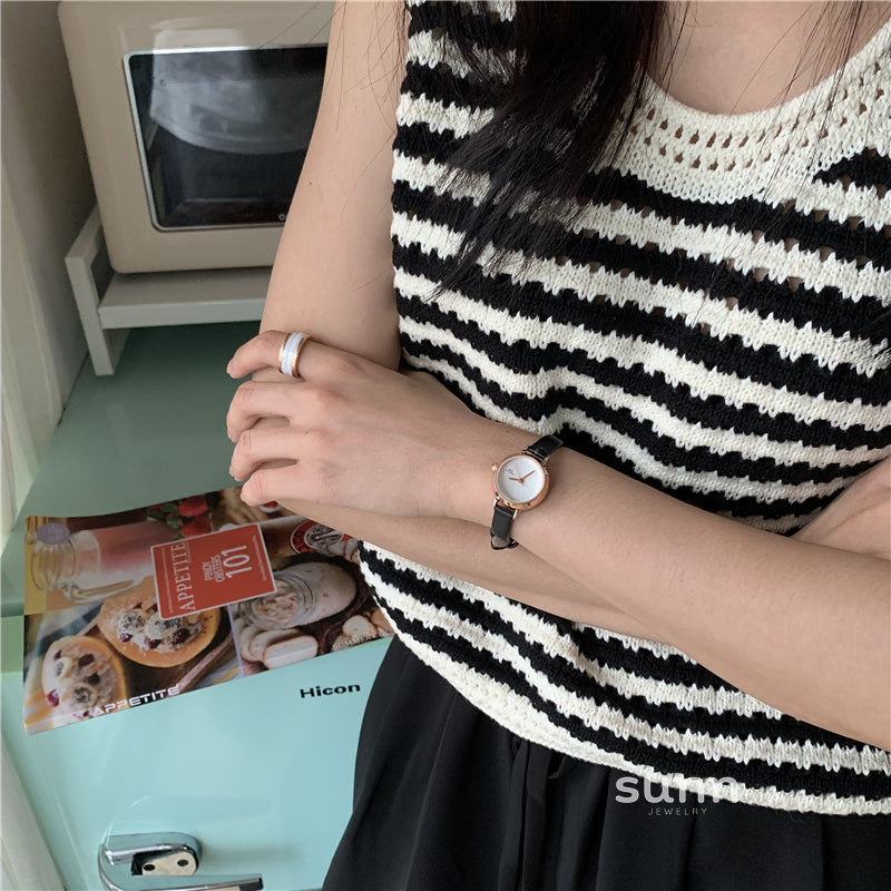 Lynden Retro Petite Leather Watch [2H46YF3G]