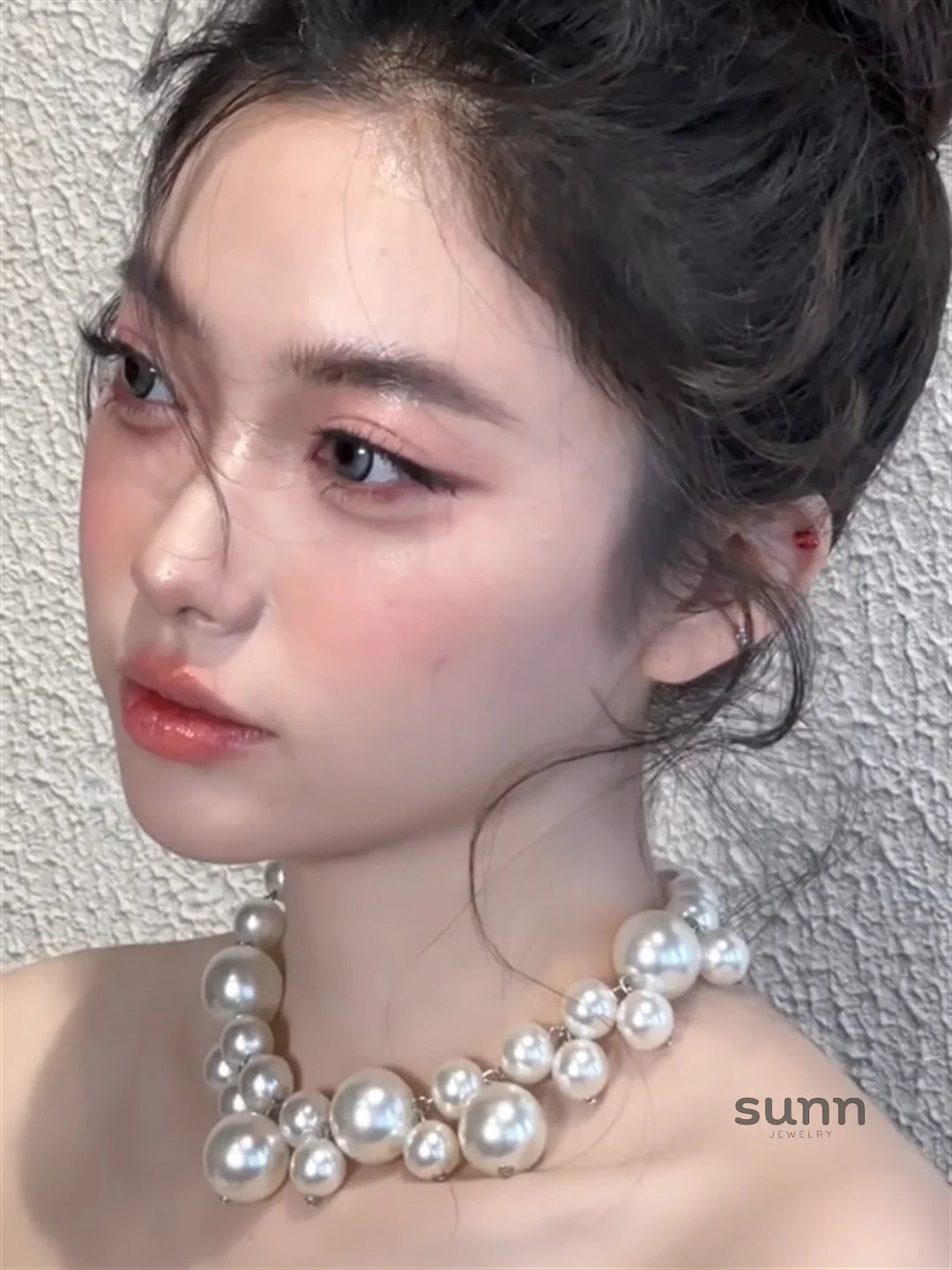 Lynn Baroque Pearl Choker