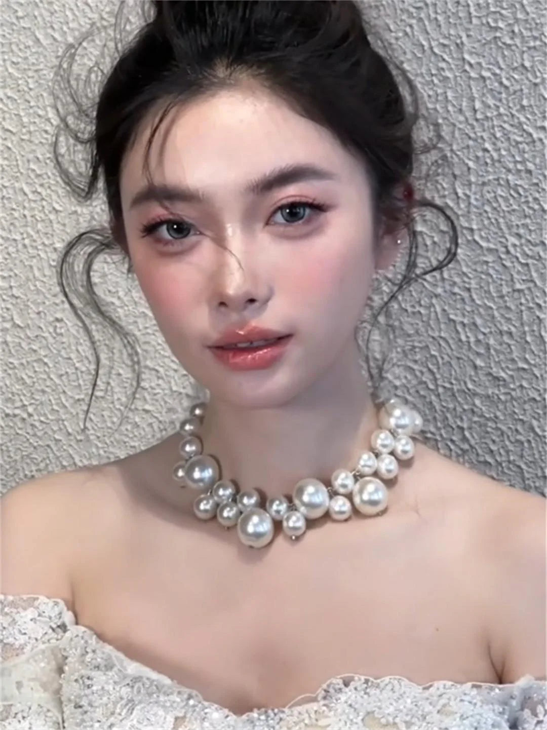 Lynn Baroque Pearl Choker