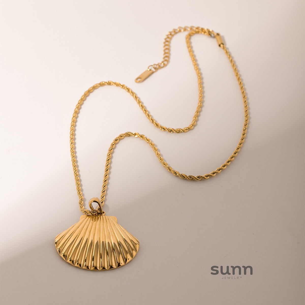 Lynn Layered Starfish Necklace [GV3V6TOY]
