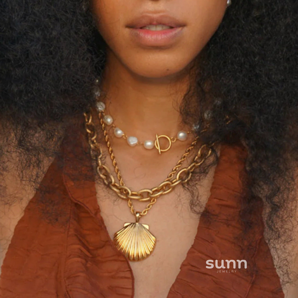 Lynn Layered Starfish Necklace [D08MM4RM]