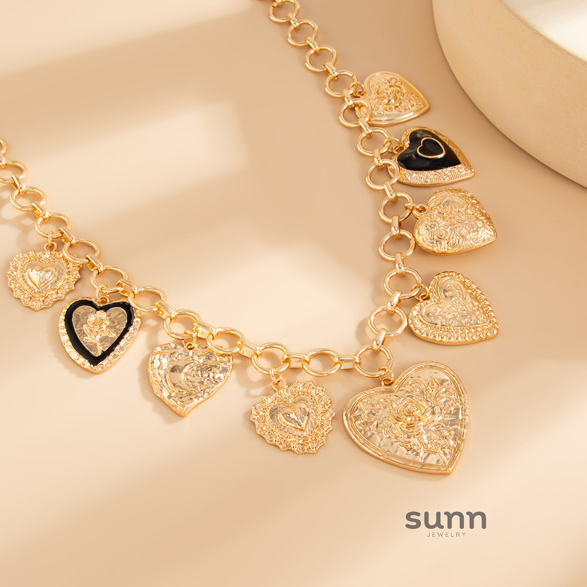 Lyrica Molten Heart Necklace [63VQ4LT9]