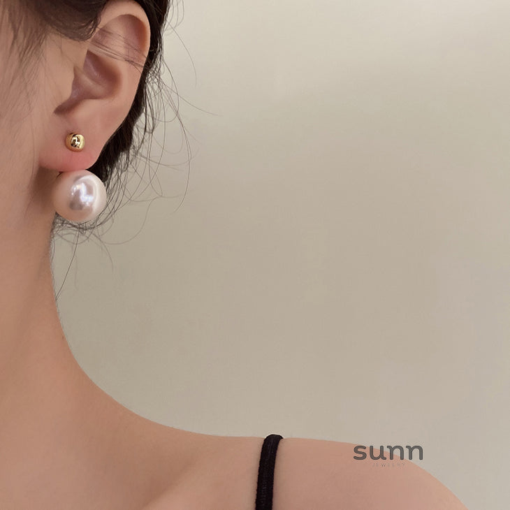 Lyrik Gold Pearl Drop Earrings [JXJW2WVO]