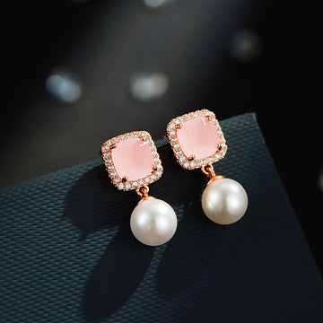 Lyvia Pink Cube Pearl Earrings [MY84YQ1V]