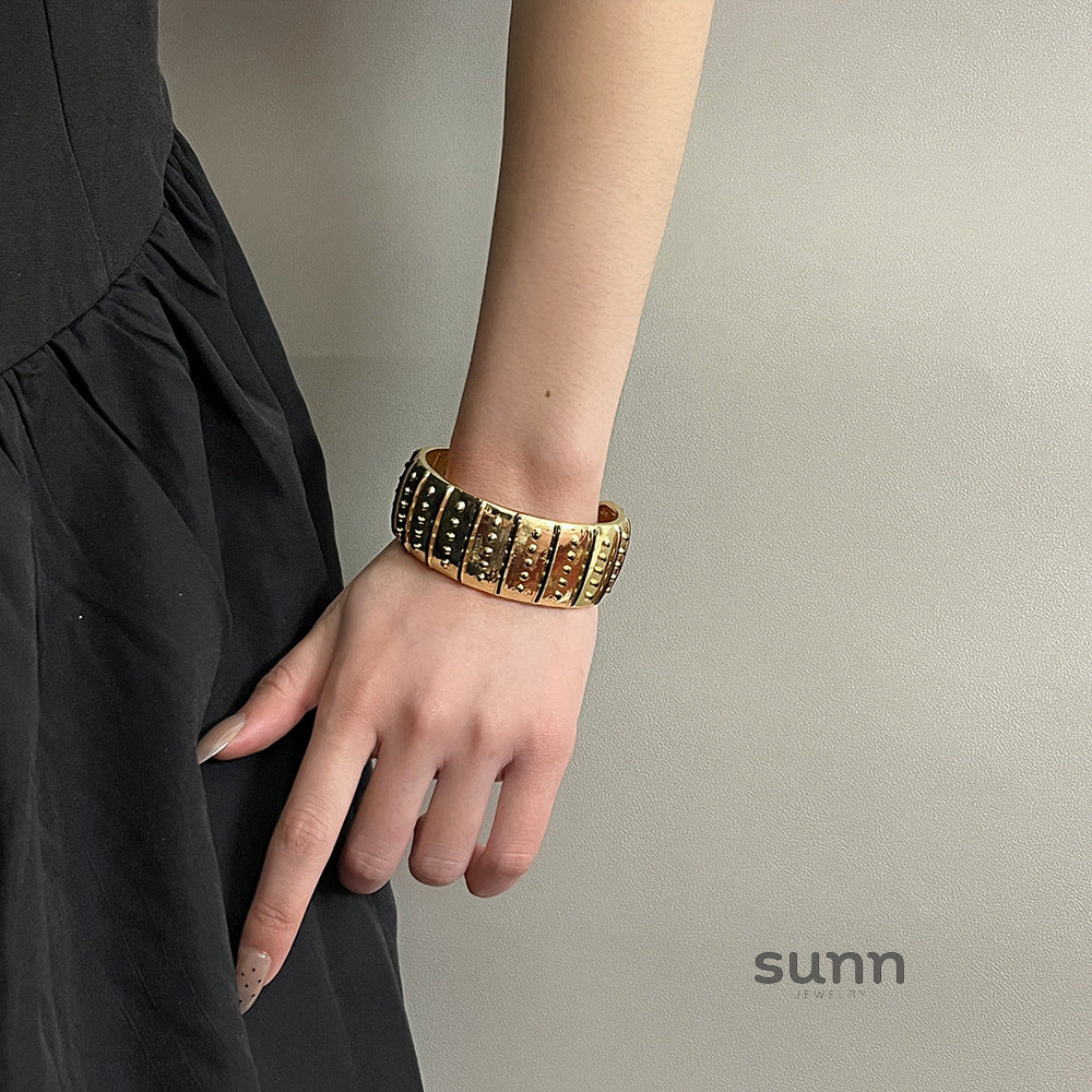 Mabry Enamel Cuff Bracelet [QUBXJP21]