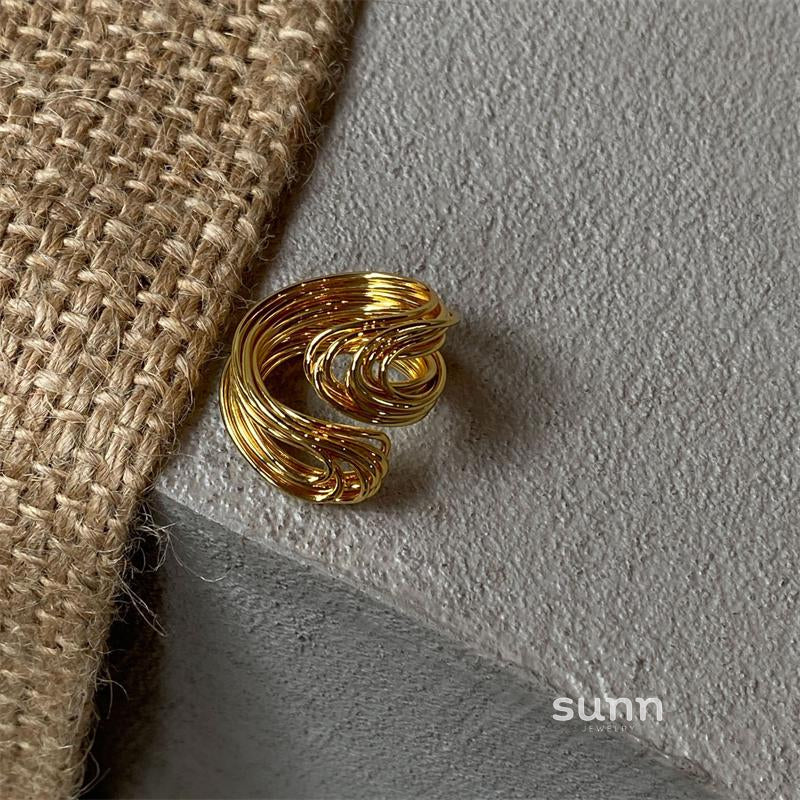 Macee Asymmetric Band Ring [J5XM07YG]