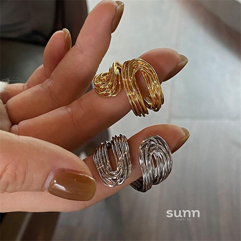 Macee Asymmetric Band Ring [T7LL1D7C]