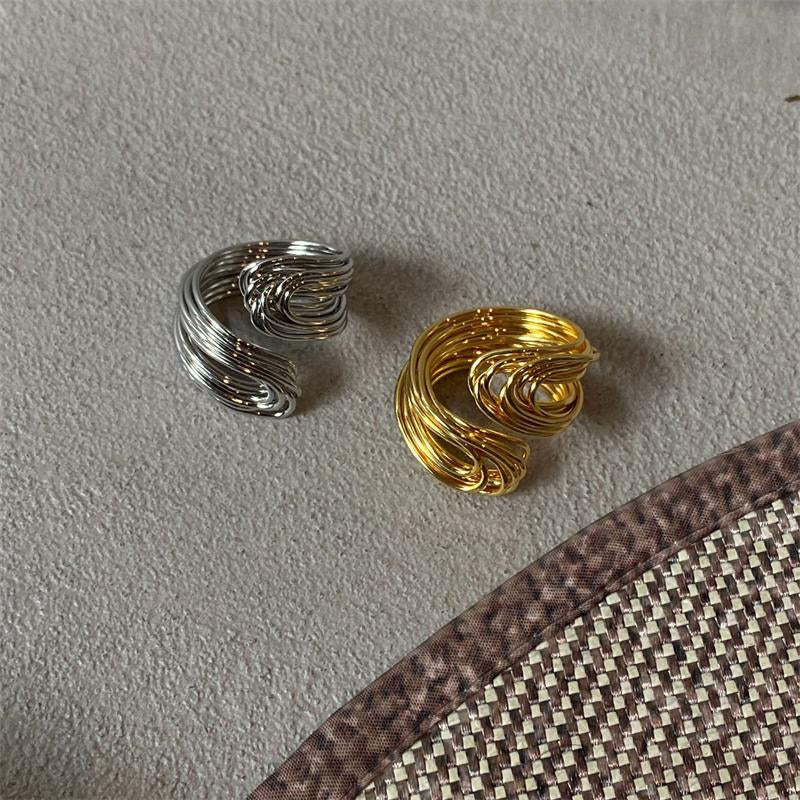 Macee Asymmetric Band Ring [T7LL1D7C]