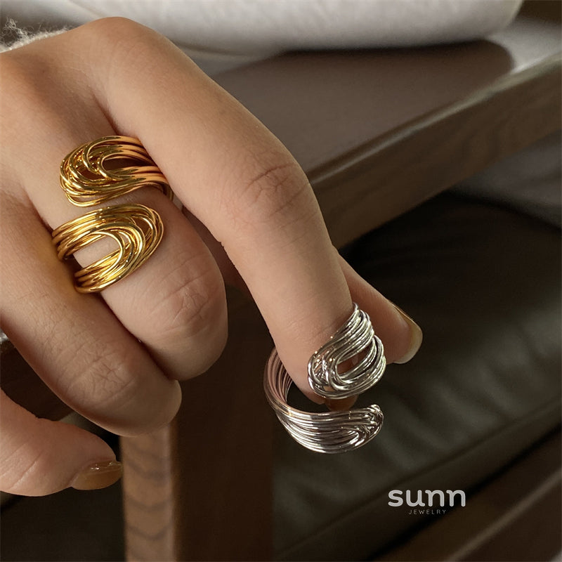Macee Asymmetric Band Ring [EZIEC3MT]