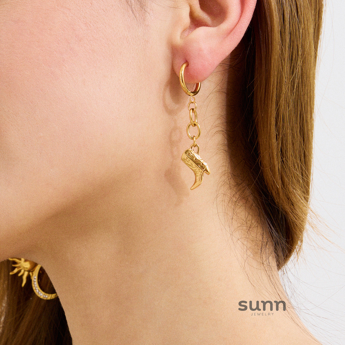 Macee Coastal Charm Earrings [8OBB2LB2]