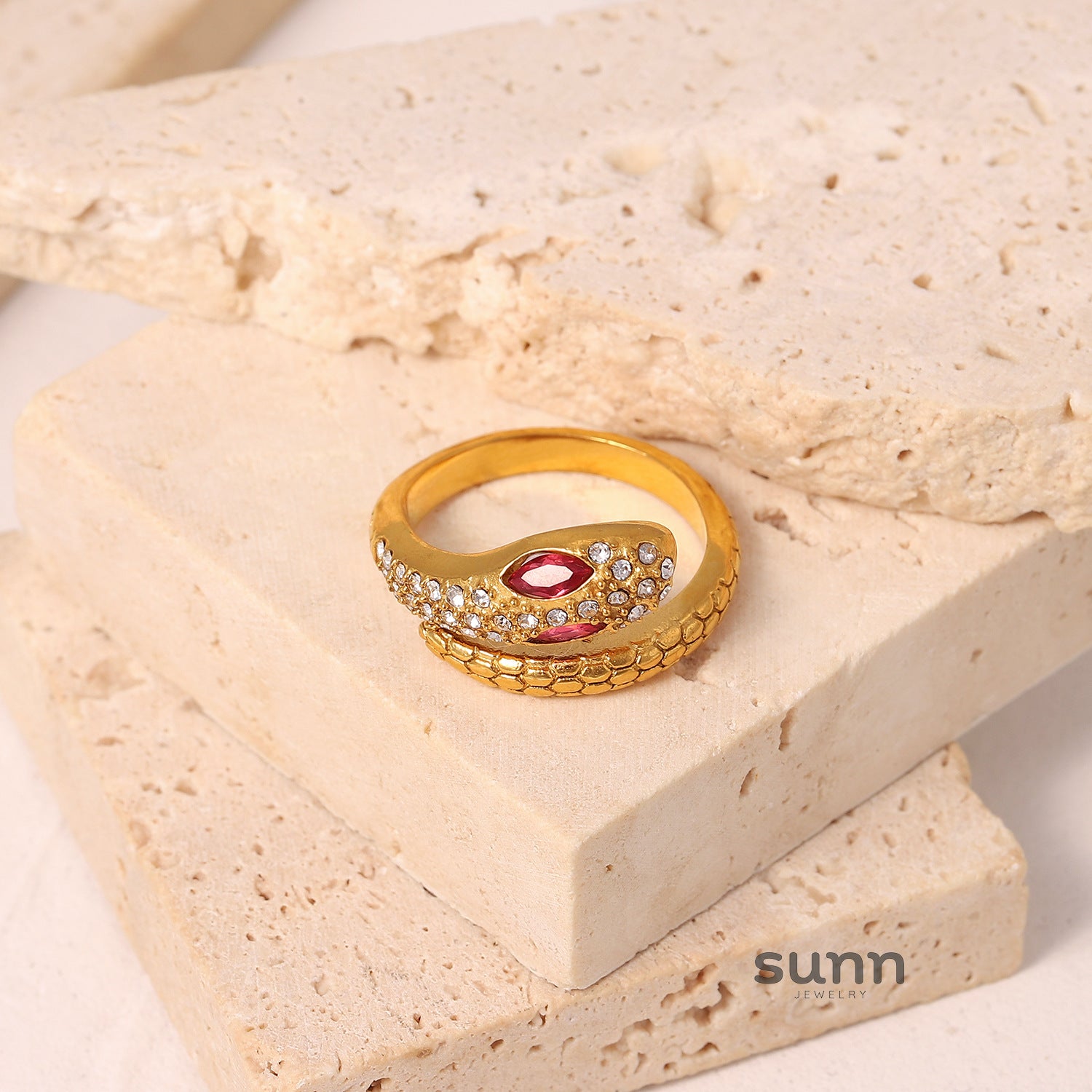 Macee Serpentine Zircon Ring [92I99SMN]