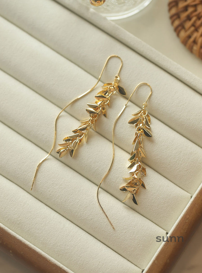 Macey Golden Tassel Earrings [4EAR85Z4]