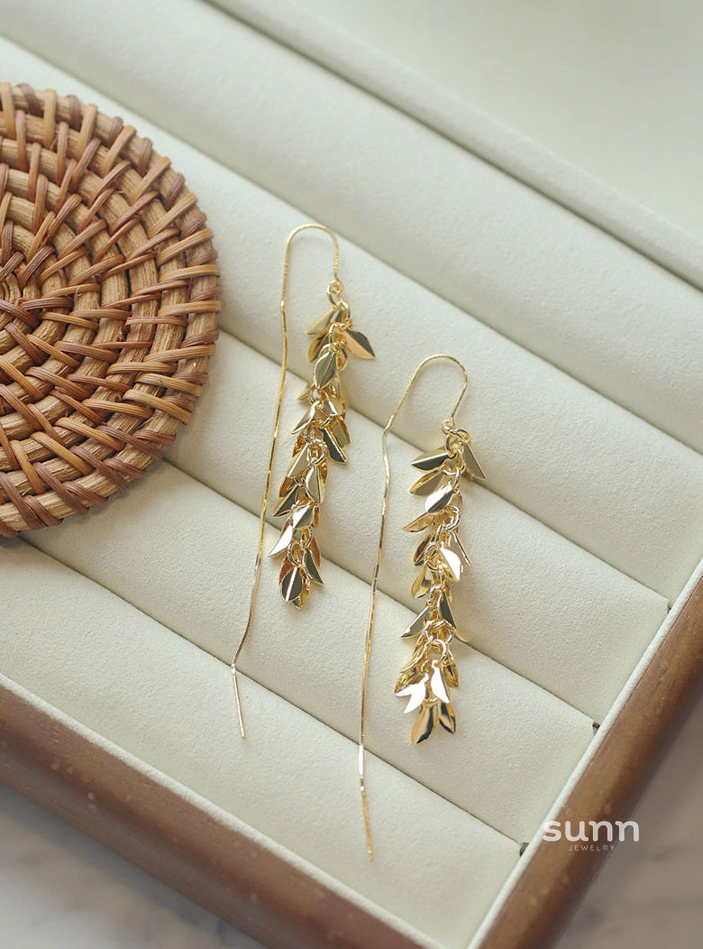 Macey Golden Tassel Earrings [6MPKYPNB]