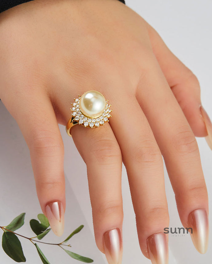 Maci Pearl Zircon Ring [EGFVDYUV]