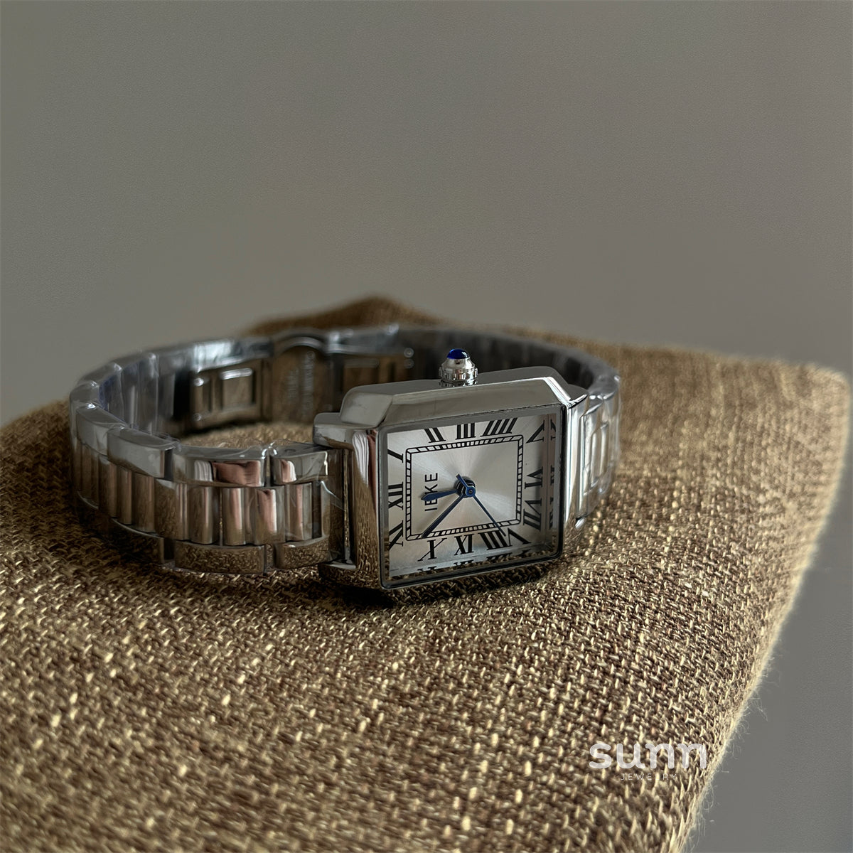 Madden Elegant Roman Square Watch [TSWP8PIS]