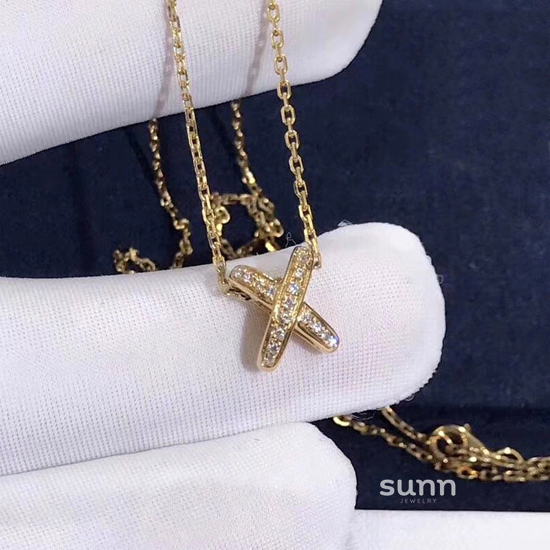 Maddox Delicate Cross Necklace [REXS36EC]