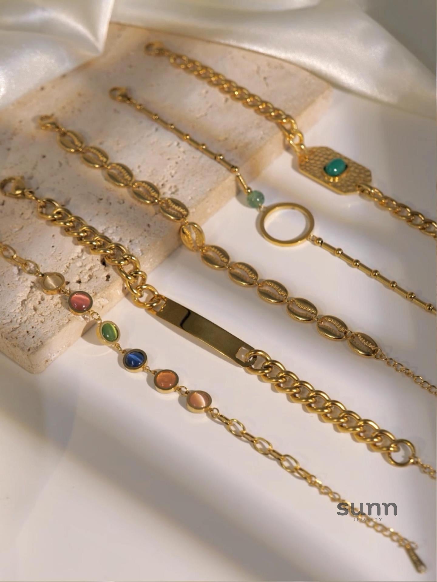 Maddox Gold Cuban Chain Bracelet [Y9MNBQSE]