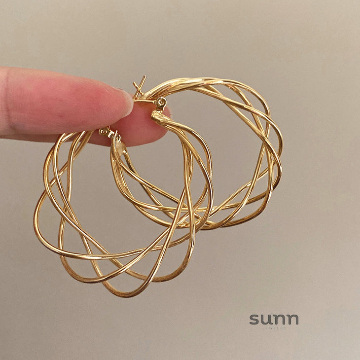 Maddux Sculptural Gold Hoops [IF62XVFP]