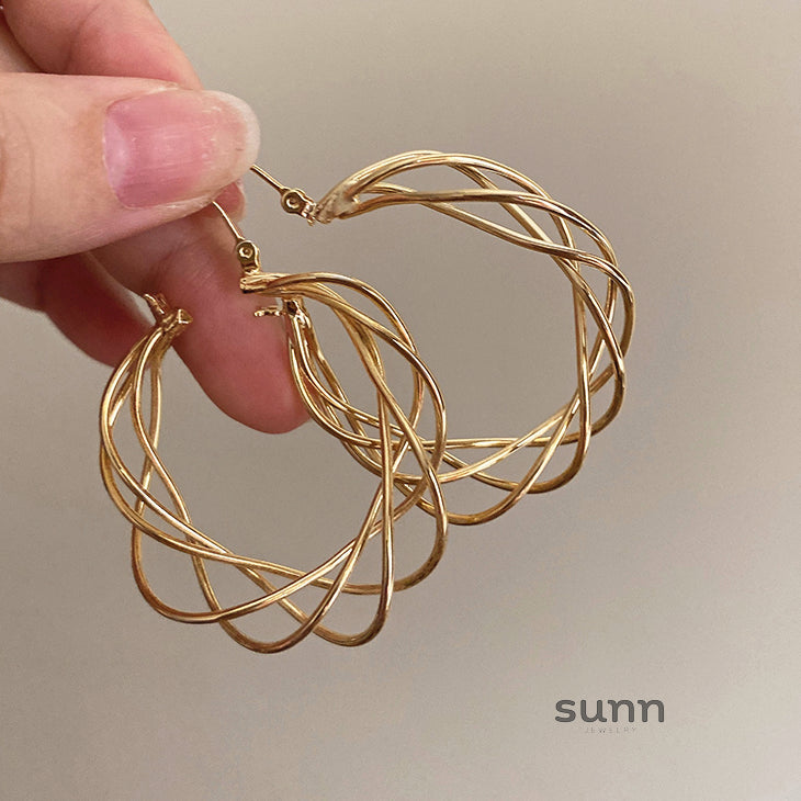Maddux Sculptural Gold Hoops [JWDCJHRP]