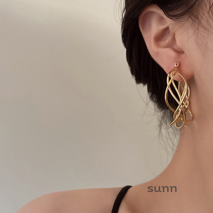Maddux Sculptural Gold Hoops [ZVMUJ703]