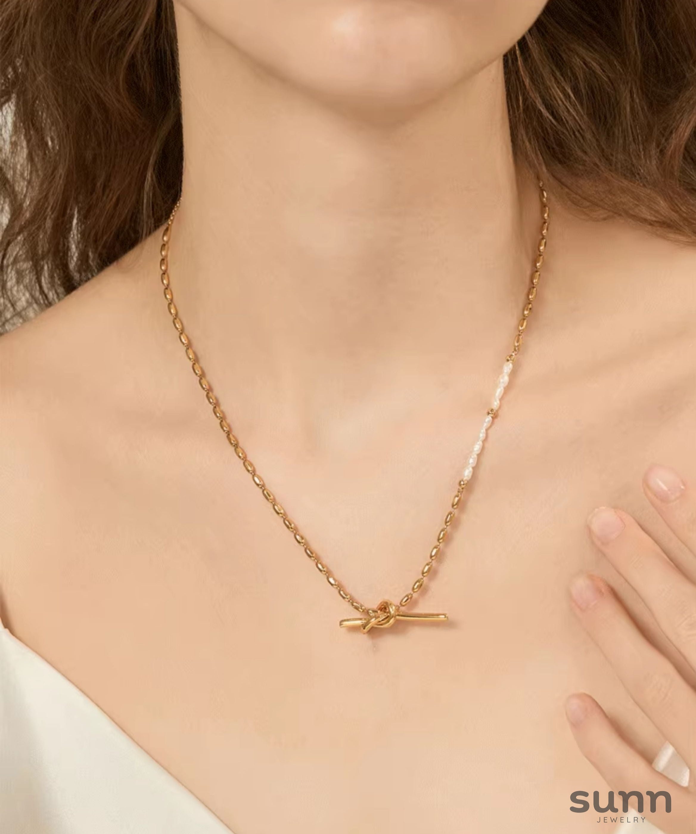 Maddyson Pearl Knot Necklace [VURLXDZH]
