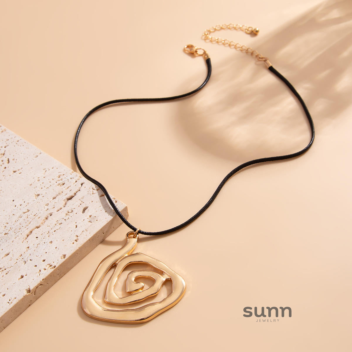 Madigan Sculptural Coil Necklace [XXGD5R3C]