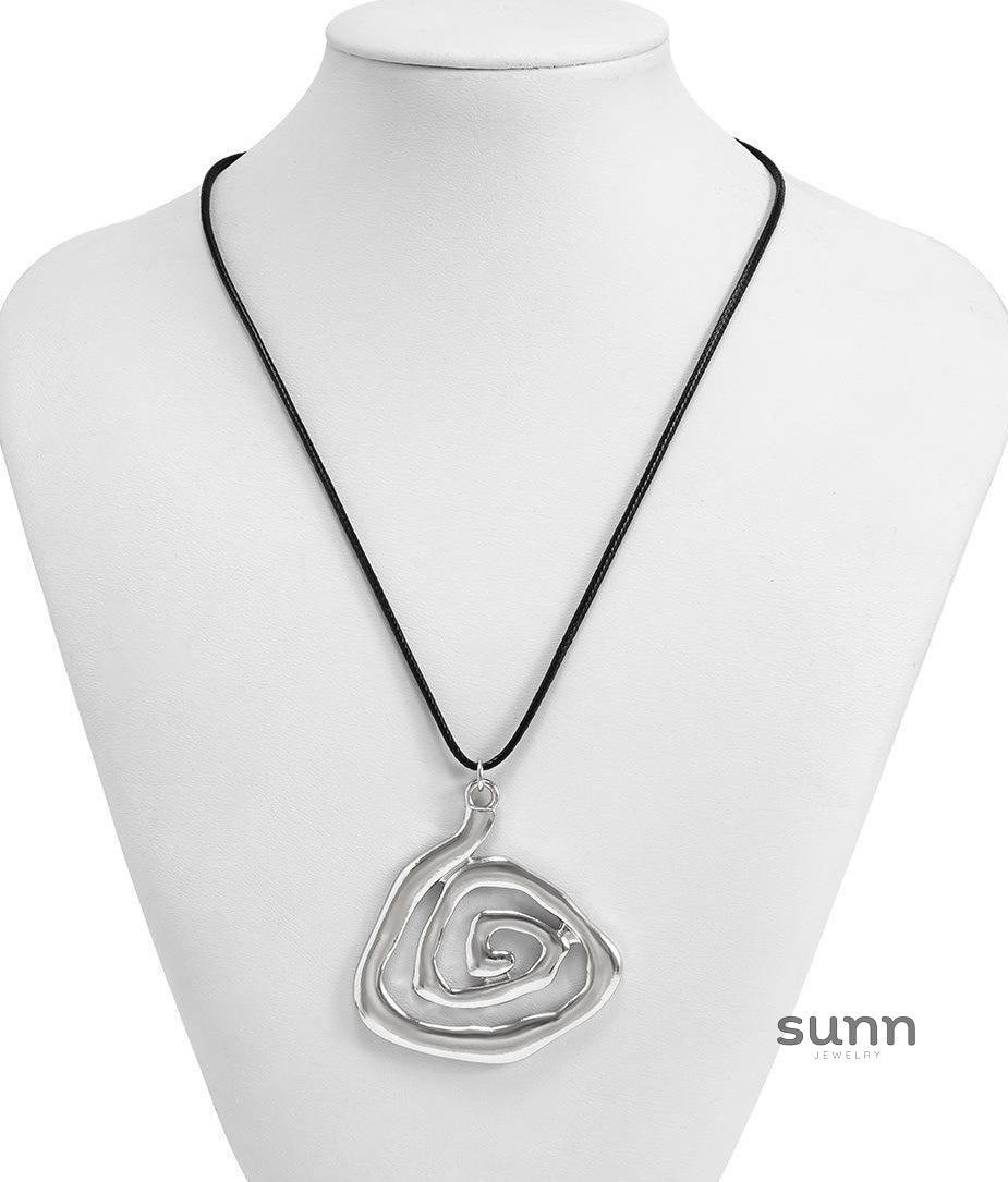 Madigan Sculptural Coil Necklace [RVL9PJ83]