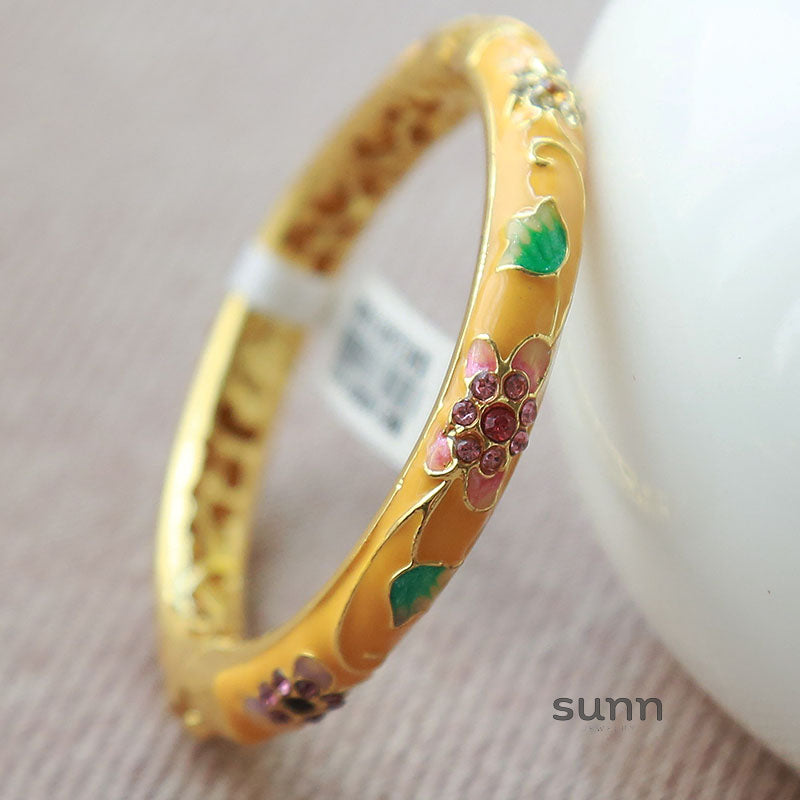 Madysen Family Bloom Bangle [86PNYMIG]