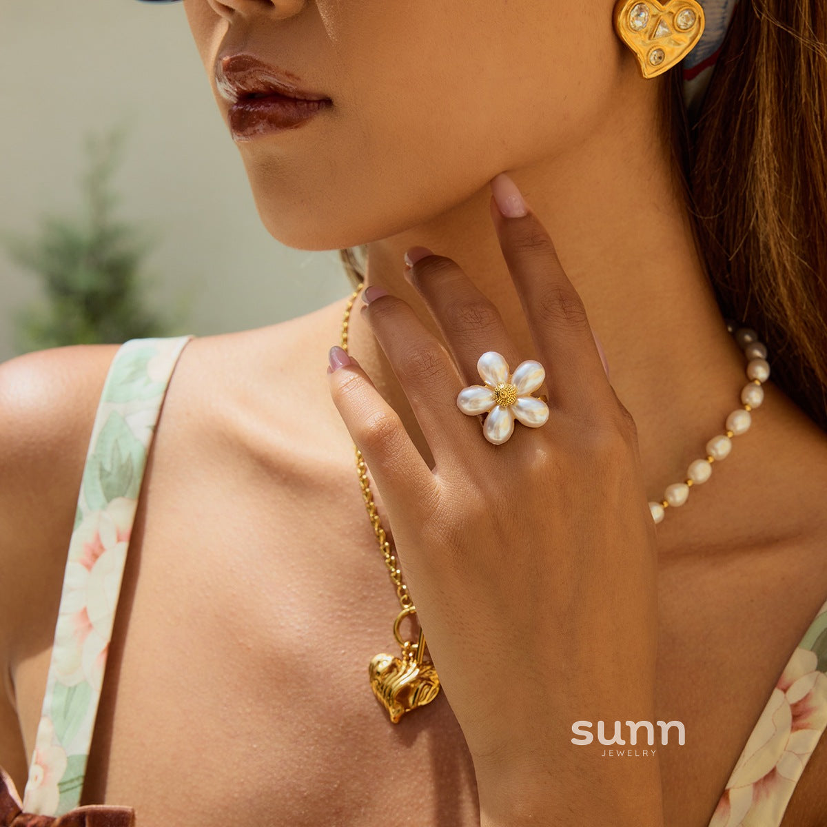 Mae Pearl Bloom Ring [AE6P7H08]